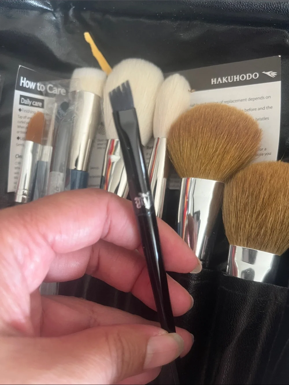 Kat Von D Powder Eye Brow Brush #75 KVD
